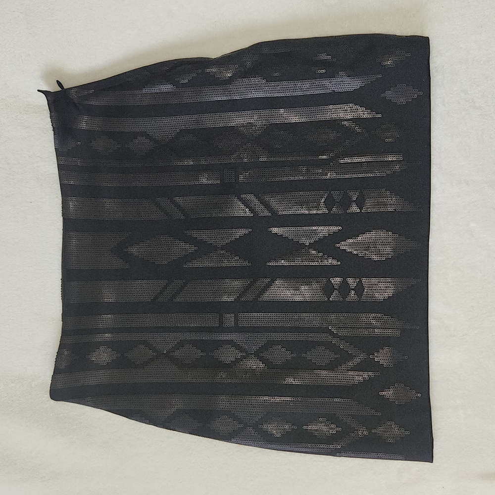 H&M Sequin Mini Skirt in Black Size US 6